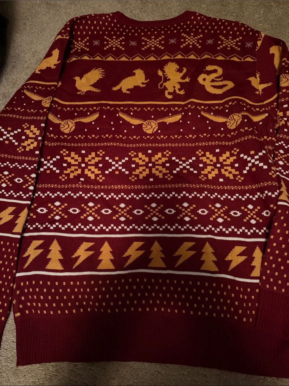 Warner Bros. Maroon and Gold Gryffindor Pattern Crewneck Sweater - Men - Picture 4 of 4
